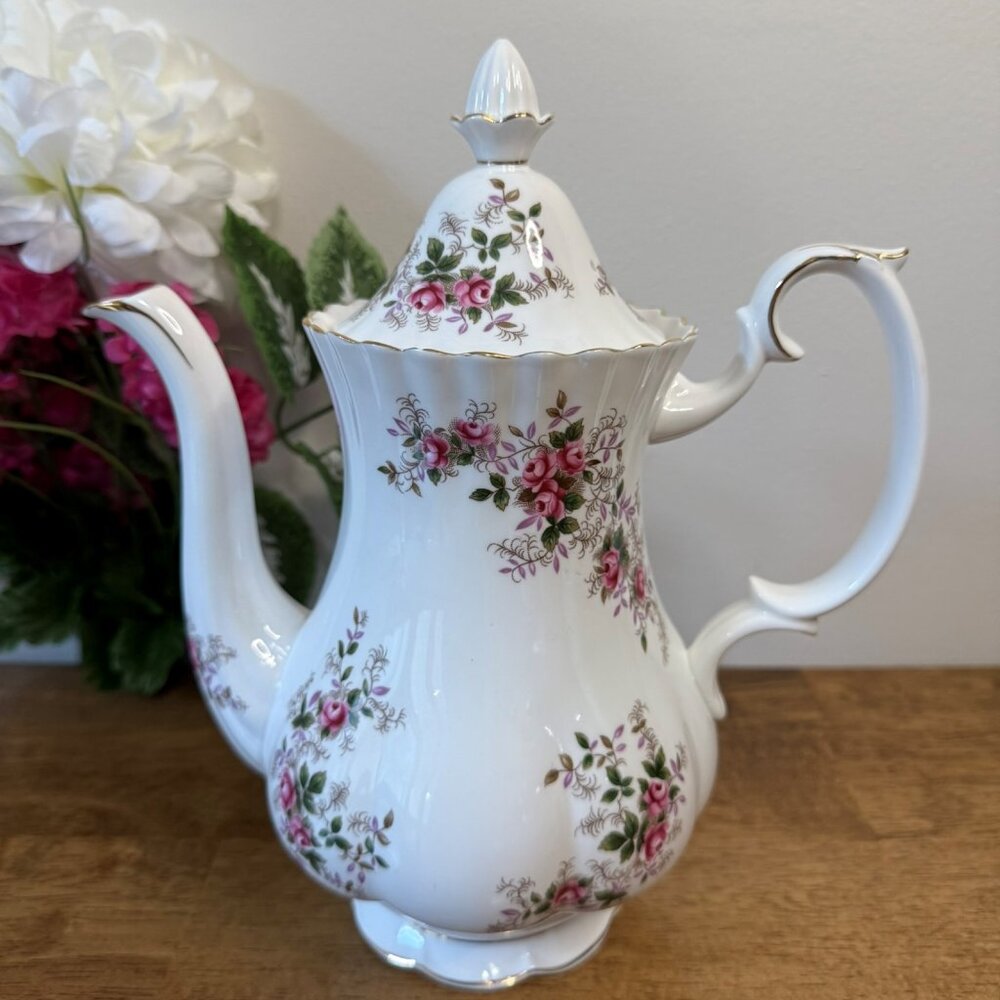 Royal Albert Lavender Rose Coffee Pot Montrose Shape Vintage Bone China Pink